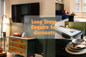 Long STAYS, BEST RATES, FREE PARKING, CONTRACTORS HAVEN, RELOCATORS, WORK LEISURE, COSY HOUSE, NEWLY RENOVATED,